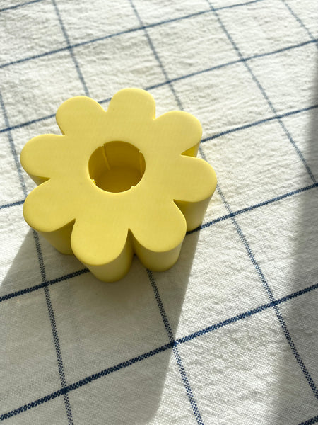 flower candle holder