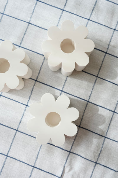 flower candle holder