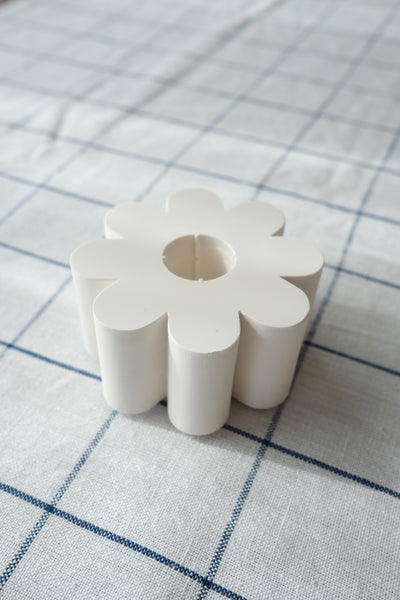 flower candle holder