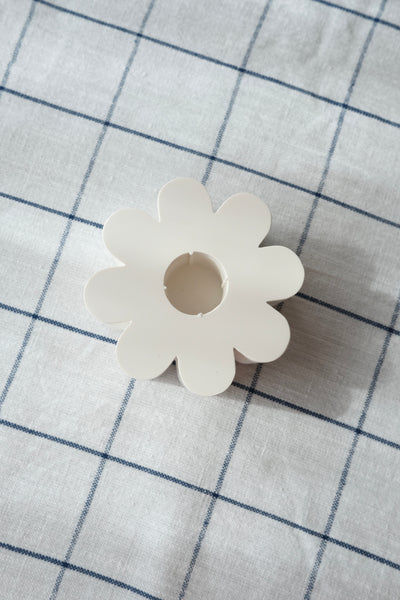 flower candle holder