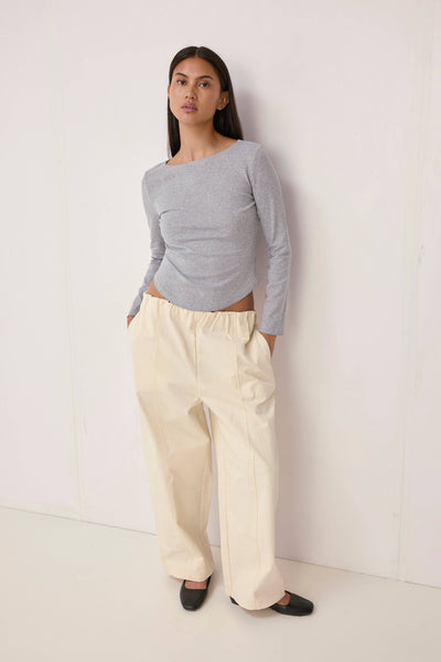Scalloped Raglan Tee: Heather Grey