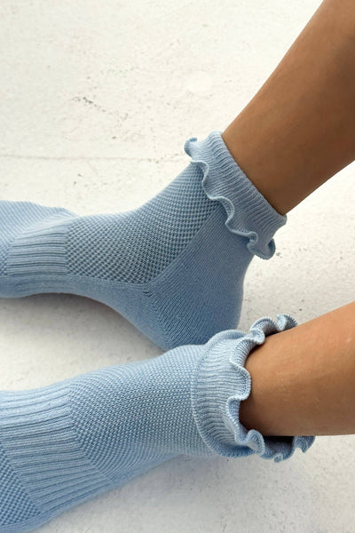 Ruffled Hugger Crew Socks: PERIWINKLE / RED