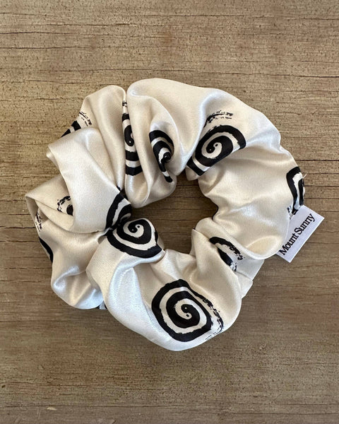 Mount Sunny Spiral Scrunchie
