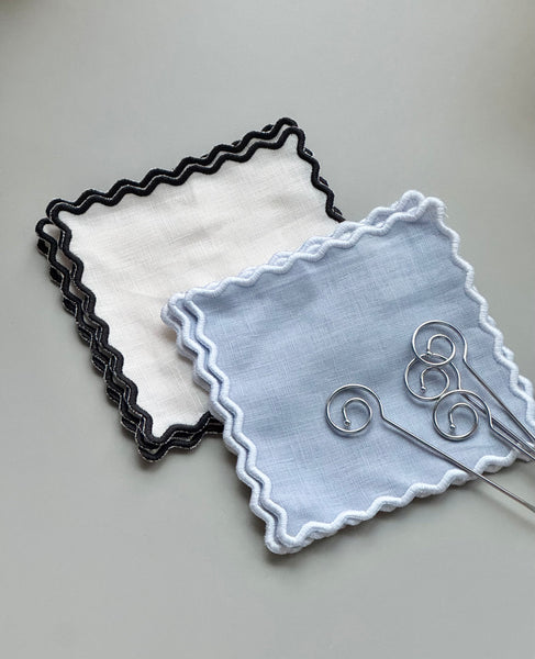 Scalloped Linen Square Cocktail Napkins - Set of 4