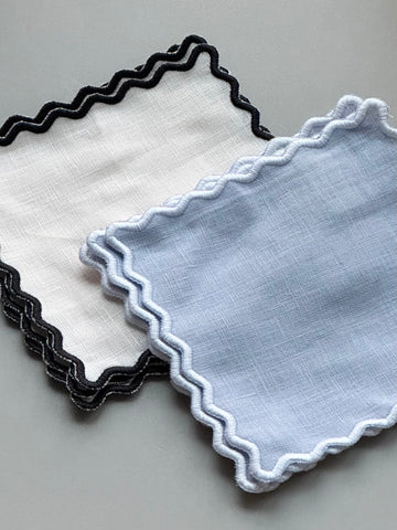 Scalloped Linen Square Cocktail Napkins - Set of 4