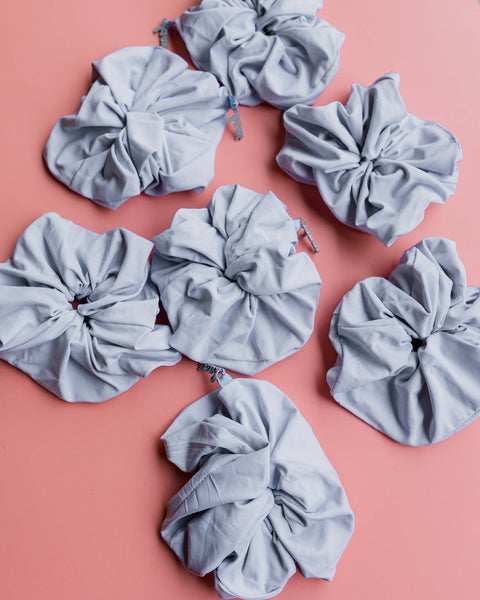 oversized scrunchie - light blue