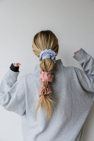 oversized scrunchie - light blue
